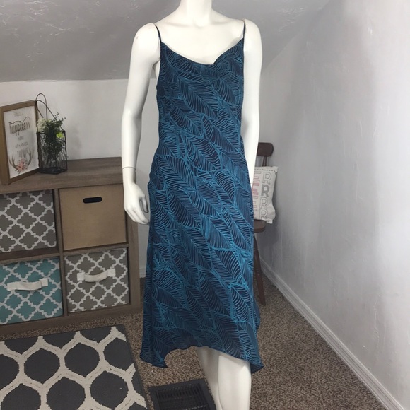 Express Dresses & Skirts - Express Blue Tropical Ruffle Dress